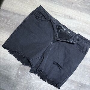 Trendy Black Distressed Denim Shorts